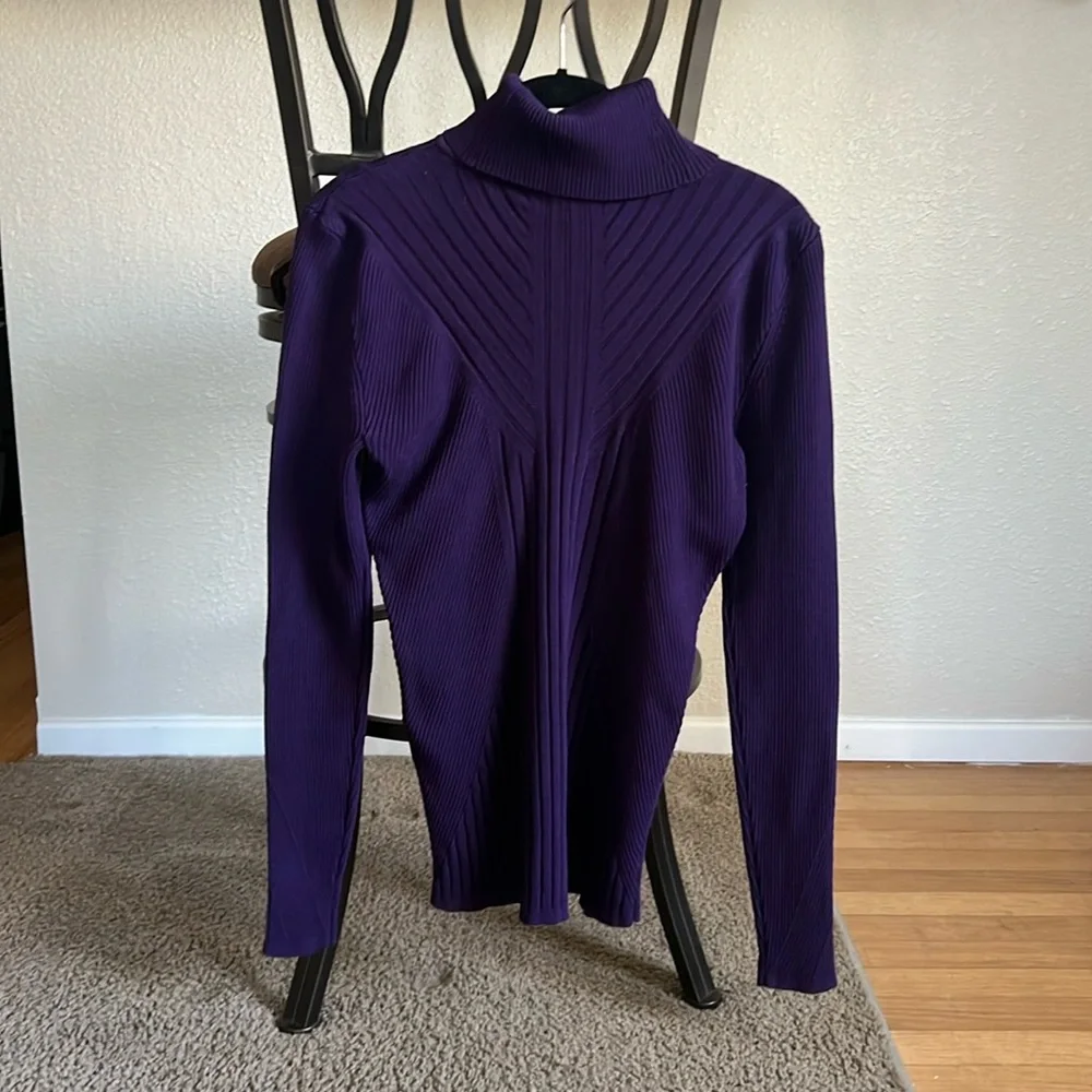 Deep purple women’s medium White House Black Market turtleneck - Picture 2 of 9